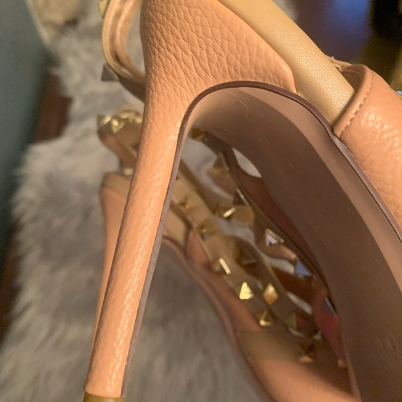 Dusty rose high heels size 8 1/2 with gold studs - Picture 4 of 7